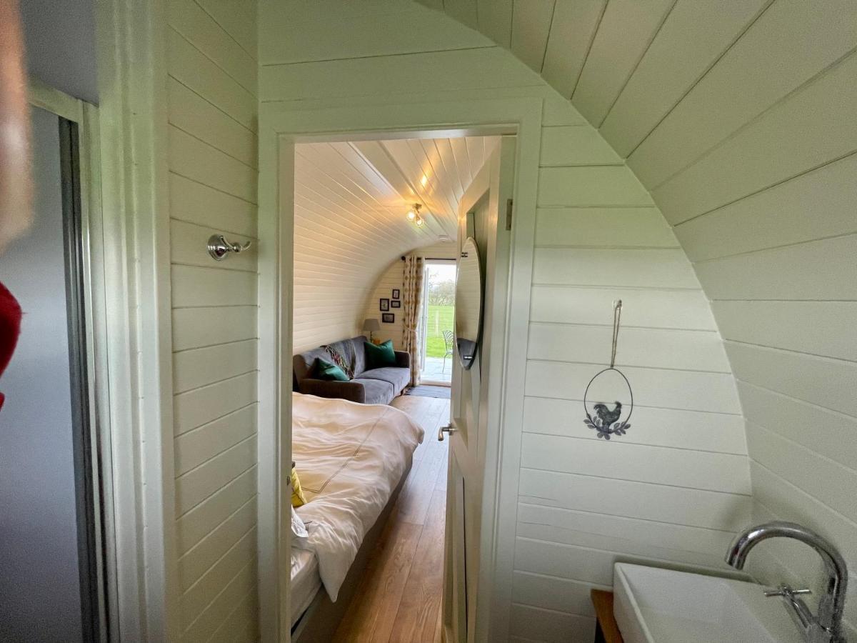 Abbey Farm Luxury Glamping Hotel Rhuddlan ภายนอก รูปภาพ
