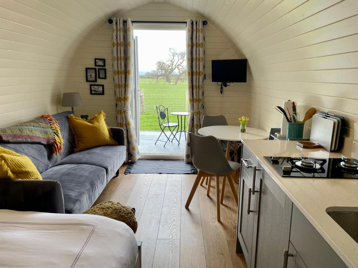 Abbey Farm Luxury Glamping Hotel Rhuddlan ภายนอก รูปภาพ