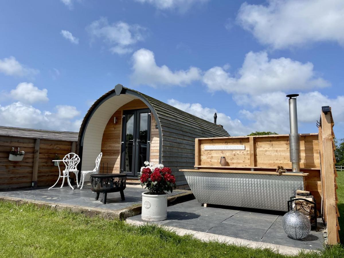 Abbey Farm Luxury Glamping Hotel Rhuddlan ภายนอก รูปภาพ