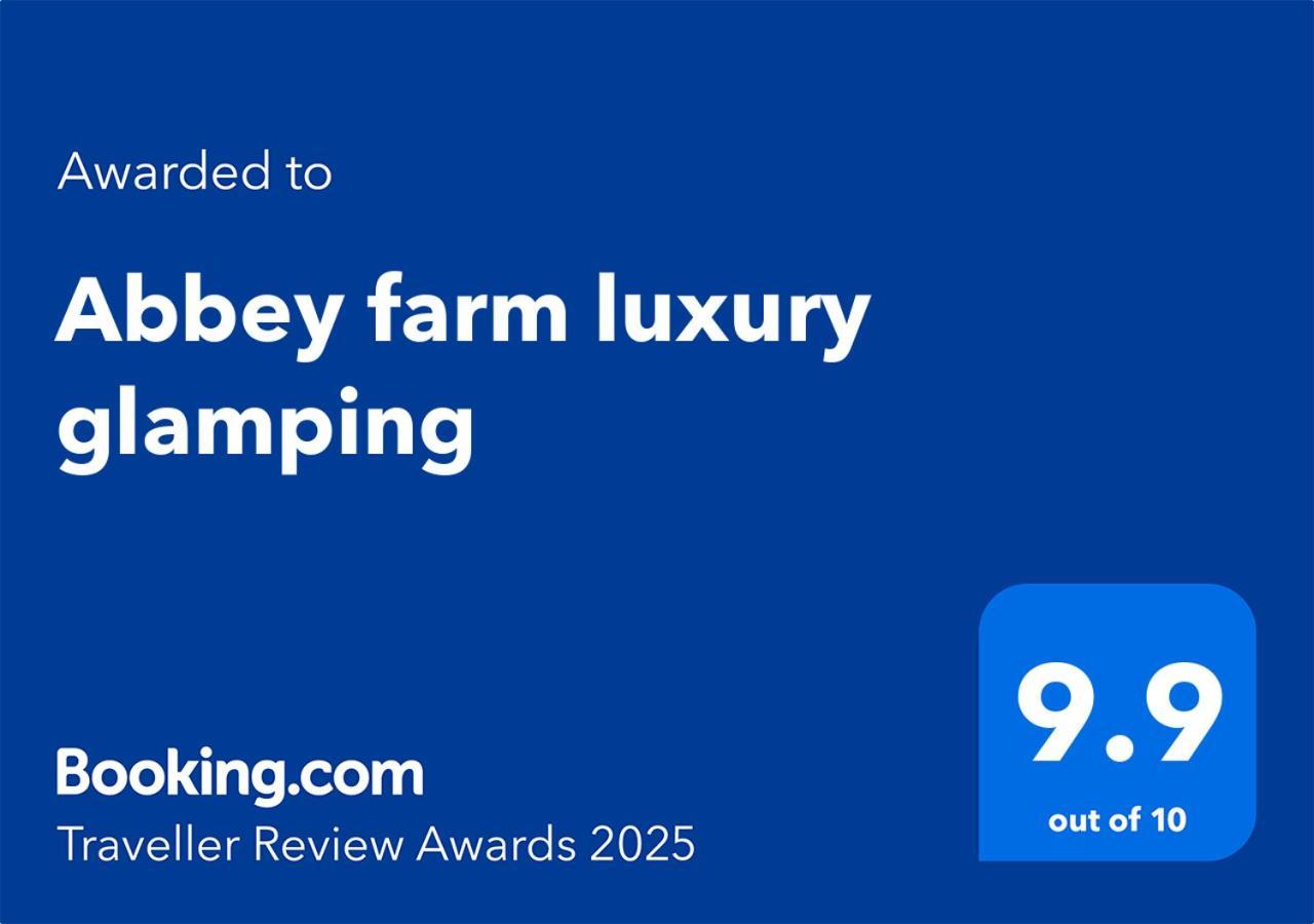 Abbey Farm Luxury Glamping Hotel Rhuddlan ภายนอก รูปภาพ